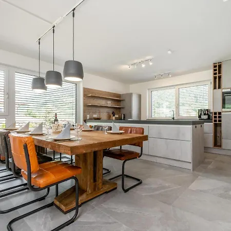 Haus Estelle بيت للعطل